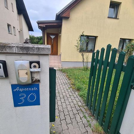 Small-Comfy Guest House In Donaustadt Garden - Not Shared! Vienne Extérieur photo